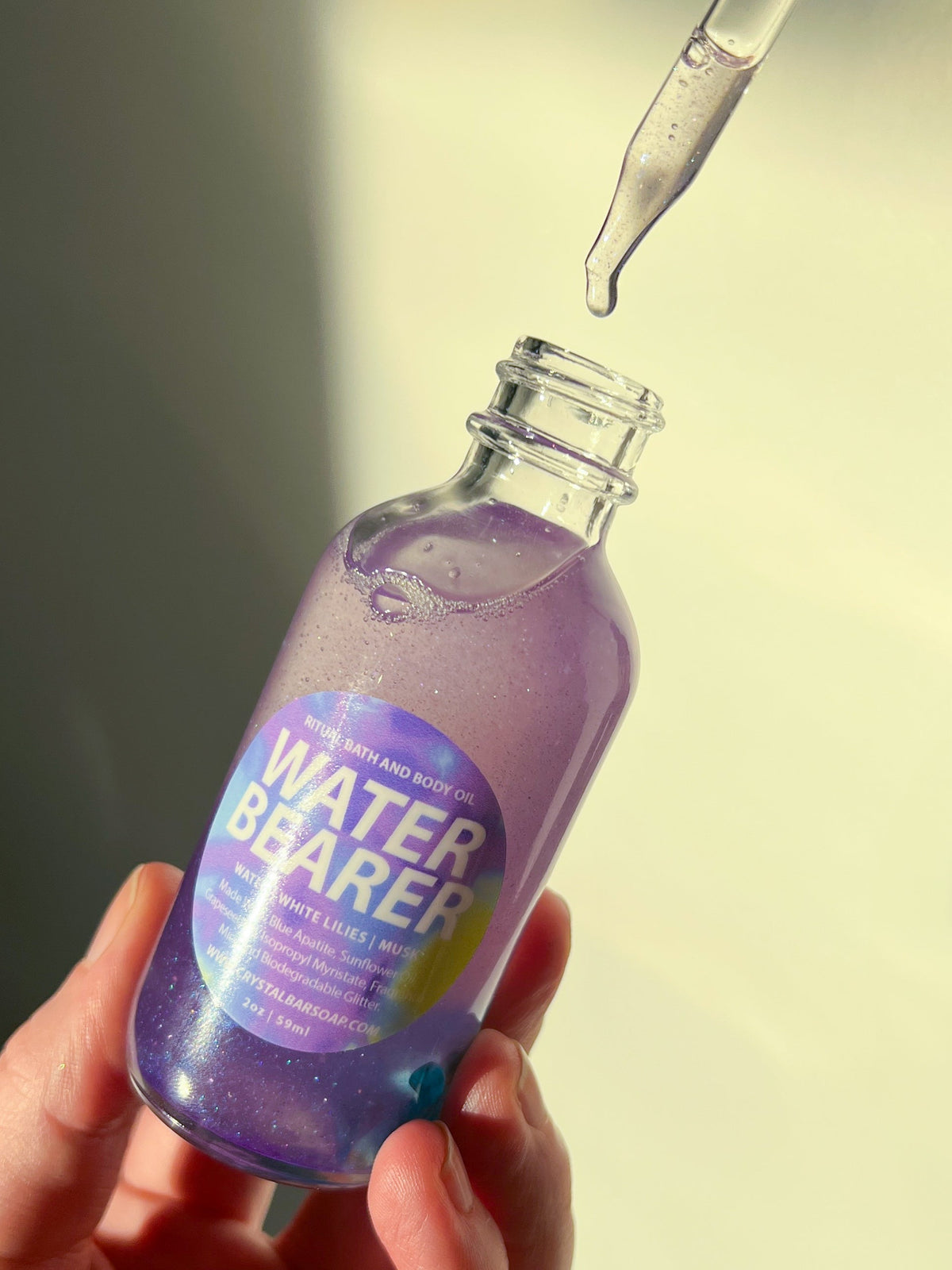 WATER BEARER (Aquarius)